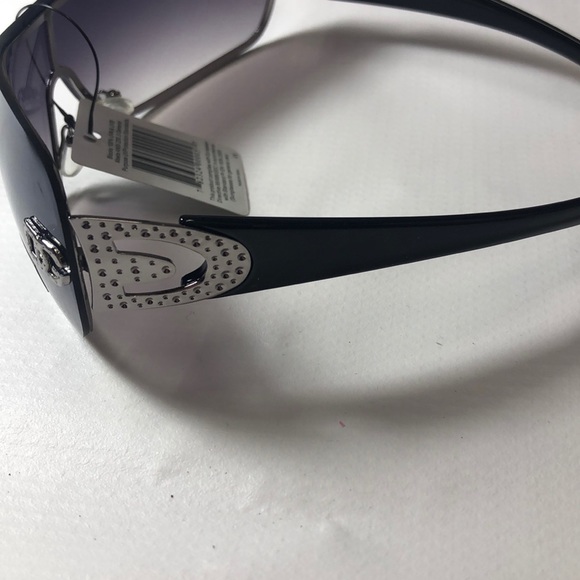 Sunglasses - Picture 5 of 5